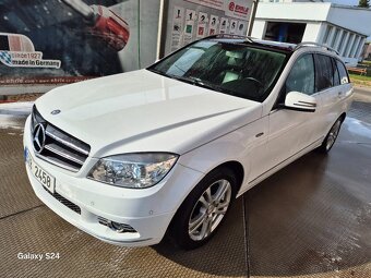 Prodám bílý MB C220 r.v.2/2009 combi - 7