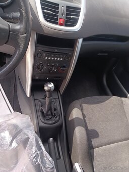 Peugeot 207 SW 1,6HDI 80KW rok 2009 - 7
