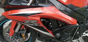 Suzuki GSXR 600 - 7