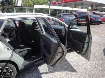 Prodám Toyota Avensis 1.8i - 7