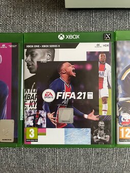 Xbox One S - 500 GB - 7