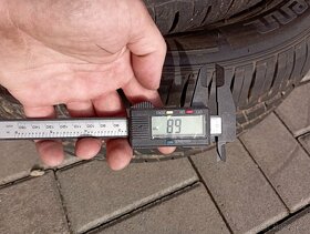 PNEU 205/65R16C 107/105T LAUFEN VZOREK 7,5mm, 6,8mm - 7