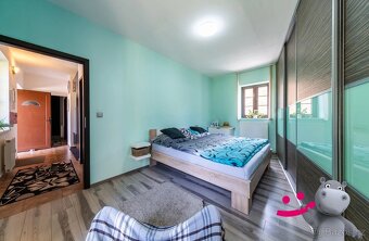 Prodej rodinného domu, dvougenerační 185 m2, pozemek 218 m2 - 7