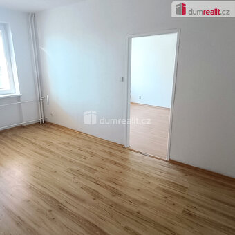 pronájem bytu o dispozici 2+1 po kompletní rekonstrukci, ul. - 7