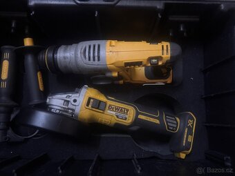 Aku kombo sada deWALT dck422.....2x 5,0Ah - 7