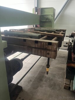 Ohýbačka plechů XOM 2000/10A - 7