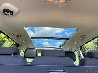 VW Touran 2.0 TDi - 7