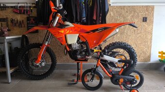 KTM EXC 500 SIX DAYS, 2025, nová CZ,najeto 500 km,14 mth - 7