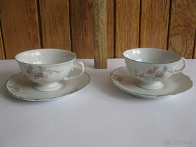 Retro hrníčky, srnka,,SOVY,staré lžičky a souprava z alpaky - 7