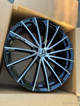 ALU disky Arceo BERLIN 5x112 vel.21” (4ks) - 7