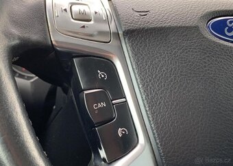 Ford S-MAX 2.0TDCi 7MÍST PANORAMA NAVI manuál 120 kw - 7