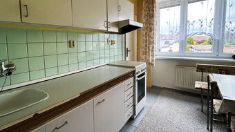 Na prodej byt 3+1(73 m2) s gar. a zahr.,Lesonice okr.Třebíč - 7