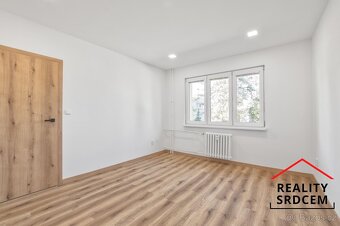 Pronájem bytu v os. vlast. 2+1+lodžie/57 m2 na ul. Nedbalova - 7