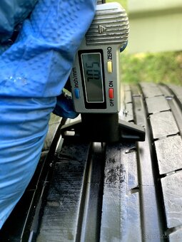 Letni pneu Goodyear Eagle F1 205/45 R18
- 7