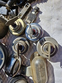 Budiky a různé Elektro vypínače spínací skřinky - 7