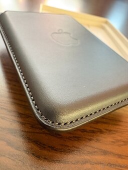 Apple iPhone Kožená peněženka MagSafe Wallet - 7