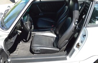 Porsche 964 Carrera 4 - 7