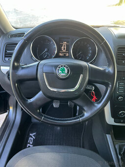 Škoda Yeti 1.2 TSI 77kw,1.maj,servisní kniha. - 7