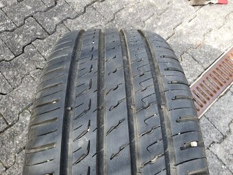 Alu kola vw 5x112 r17 7j et54 letni pneu 225/45/17 - 7