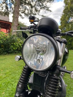 Triumph Street Twin - 7