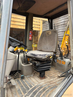 Traktorbagr JCB 2CX - 7