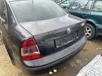 Škoda Superb 2,5 tdi Laurin&Klement díly - 7