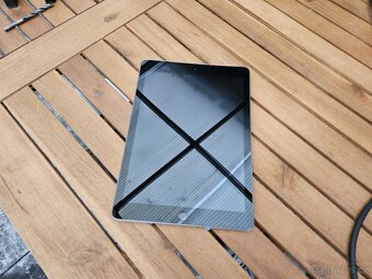 Apple iPad 6 gen. / 32GB Uložiště / IOS 17.7.10 / 9,7" - 7