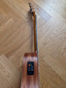 PRODÁM ELEKTROAKUSTICKOU KYTARU TAYLOR BT2E - 7