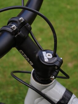Prodám Czar Ion 24" street trial bike - 7