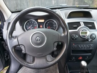 Renault Megane kombi 1.6i 82kW - 7