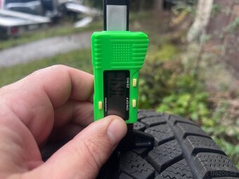 Prodám Zimní Pneu 185/55r15 - 7