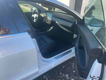 Tesla Model 3 SR+, zdarma nové pneu - 7