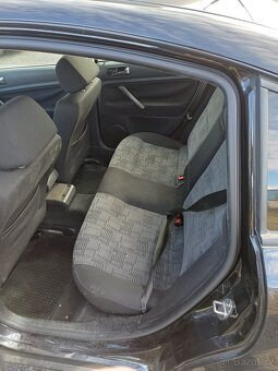 Prodan VW Passat,nepojizdny. - 7
