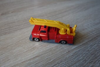 Matchbox Superfast No. 13 Snorkel Fire Engine - 7