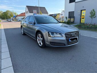 AUDI A8 4:2 FSI R.V 2012 Quattro pěkný vzhled top stav - 7