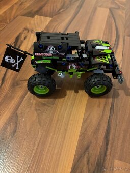 Lego Technic 42118 – Monster Truck - 7
