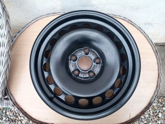 PRODÁM ORIGINÁLNÍ PLECHOVÝ DISK VW 5x112 6,5Jx16 ET33 - 7