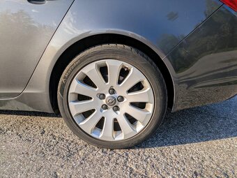 Prodám Opel Insignia 2009, 2,8T V6 191 KW 4x4 Automat - 7
