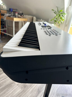 Yamaha Montage 8 White Limited Edition - vč. originální bale - 7
