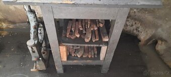 Hrotový soustruh Hungary MVE 340 - 7