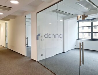 Pronájem kanceláře 321 m² Šaldova, Praha 8 - Karlín - 7