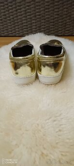 Pohodlné botky slip on zn.Armani Jeans,v.39 - 7