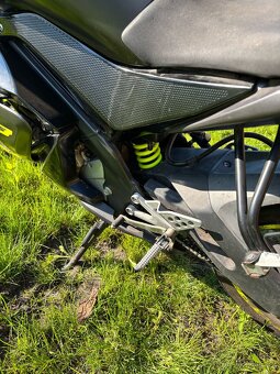 Yamaha YZF R125 - 7