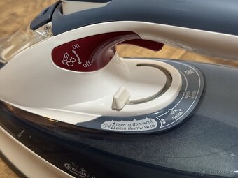 Tefal FREEMOVE 9920 - bezdrátová žehlička - 7