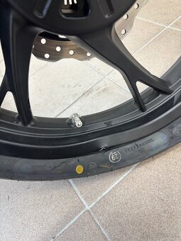 QJ motor SRK 125 R - 7