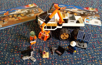 Lego City 60225 - Rover Testing Drive. - 7