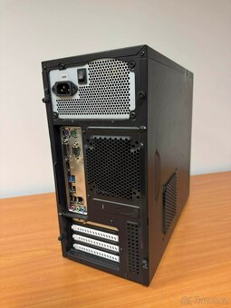 Prodej stolních počítačů - 7