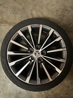 Kola Trinity- Superb 3- 8Jx19 ET44 - 7