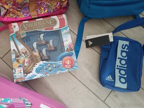 Batohy, batoh, taška Adidas, koloběžka, hry Vikingové, Puzzl - 7