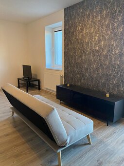 Pronájem bytu Milovice 1+kk, 39 m2 včetně balkonu - 7